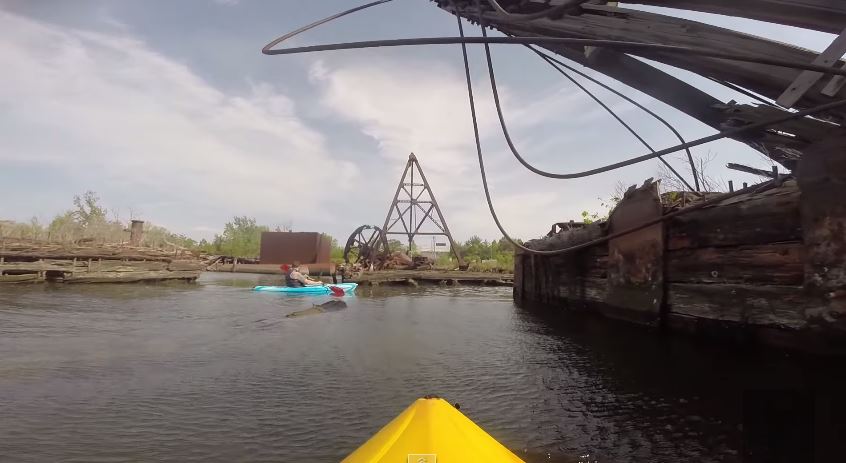 Here’s What The Arthur Kill Ship Graveyard Looks Like From a GoPro on a Kayak